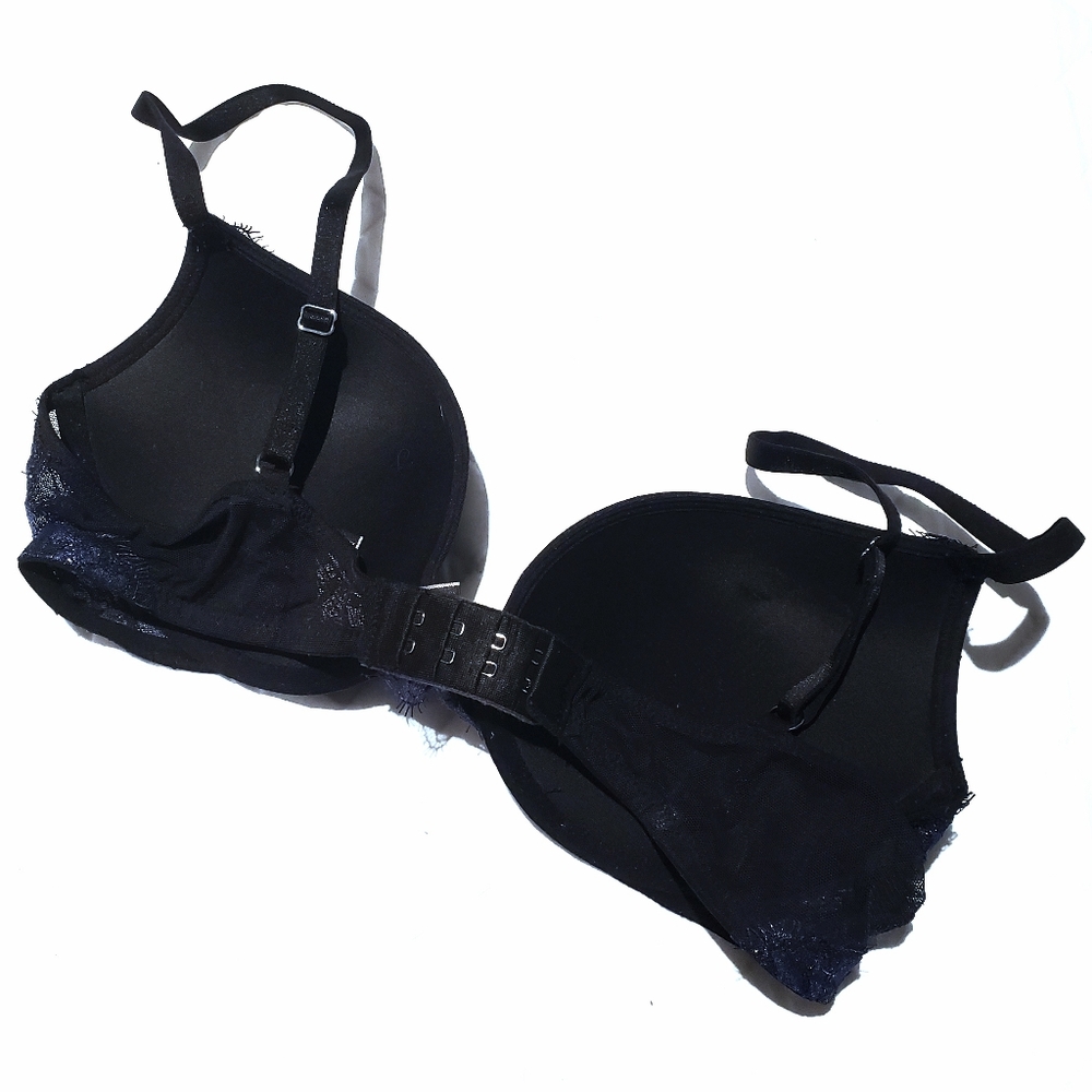 VICTORIA'S SECRET Shimmery Bling Blue Lace Black Very Sexy Push Up Bra Size: 36B - Picture 3 of 4